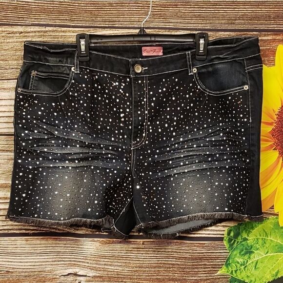 Elite jean shorts faced front size 23/24 NWOT - Picture 1 of 6